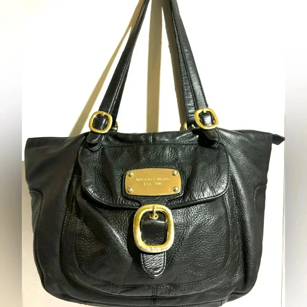 Michael kors black leather shoulder handbag